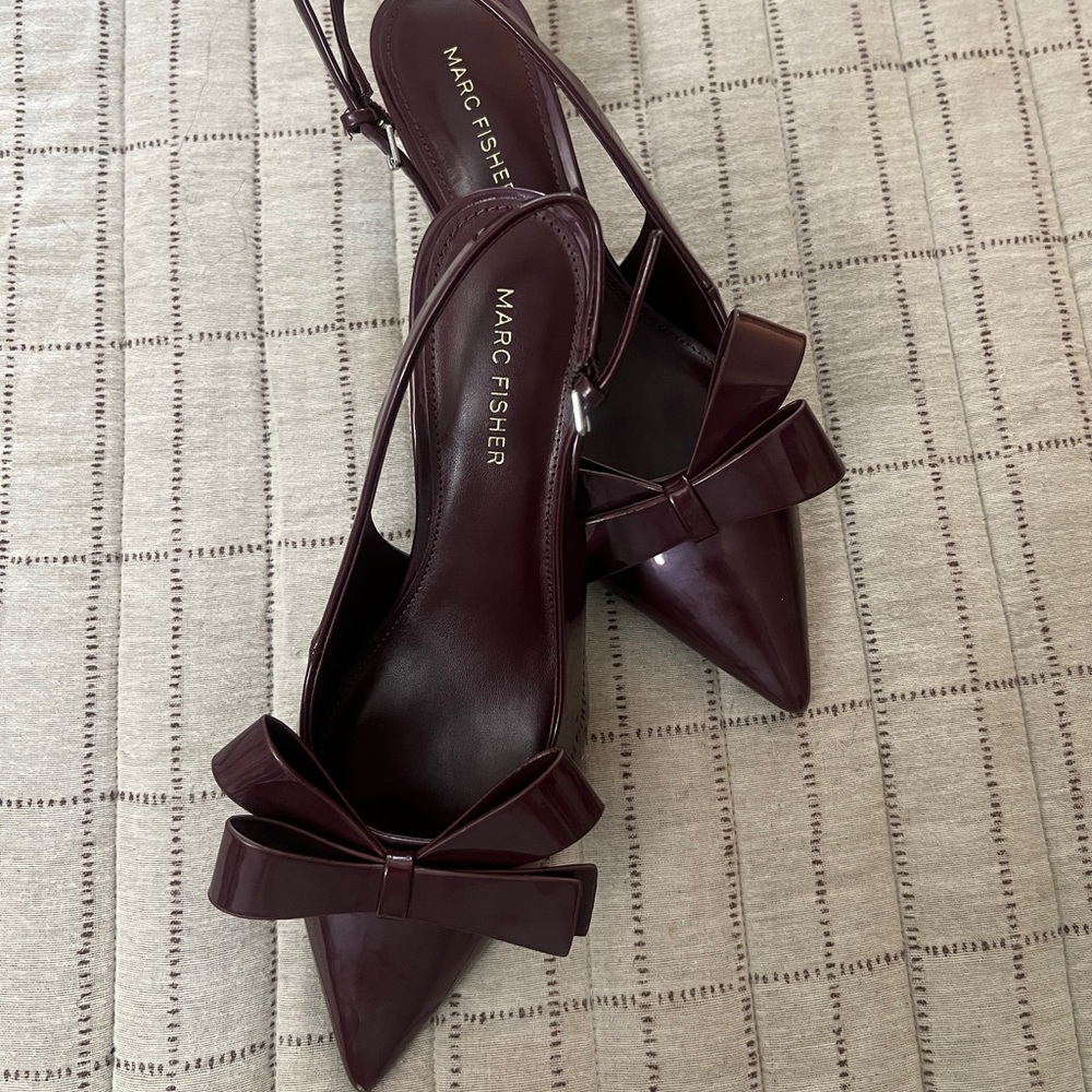 Marc Fisher Size 8 Burgundy Allon Slingback Heel